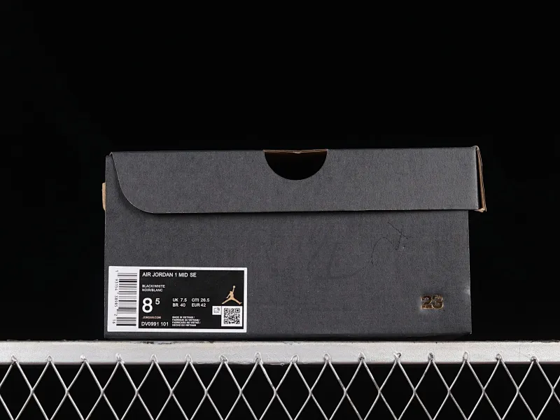 All Categories Air Jordan Jordan Series Basketball Shoes Air Jordan 1 Mid Air Jordan 1 Mid "Panda" AJ1 Joe 1 Black and White Panda Zhongbang Basketball Shoes DV0991-101